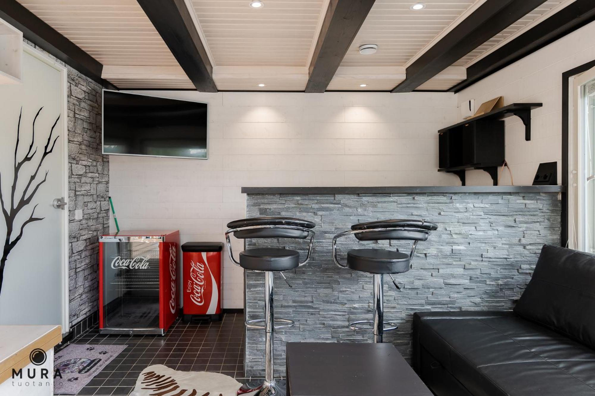 Gaia - Luxury With Jacuzzi And Close To Trainstation 10 Minutes From Tampere City! 1,5 To Helsinki Villa